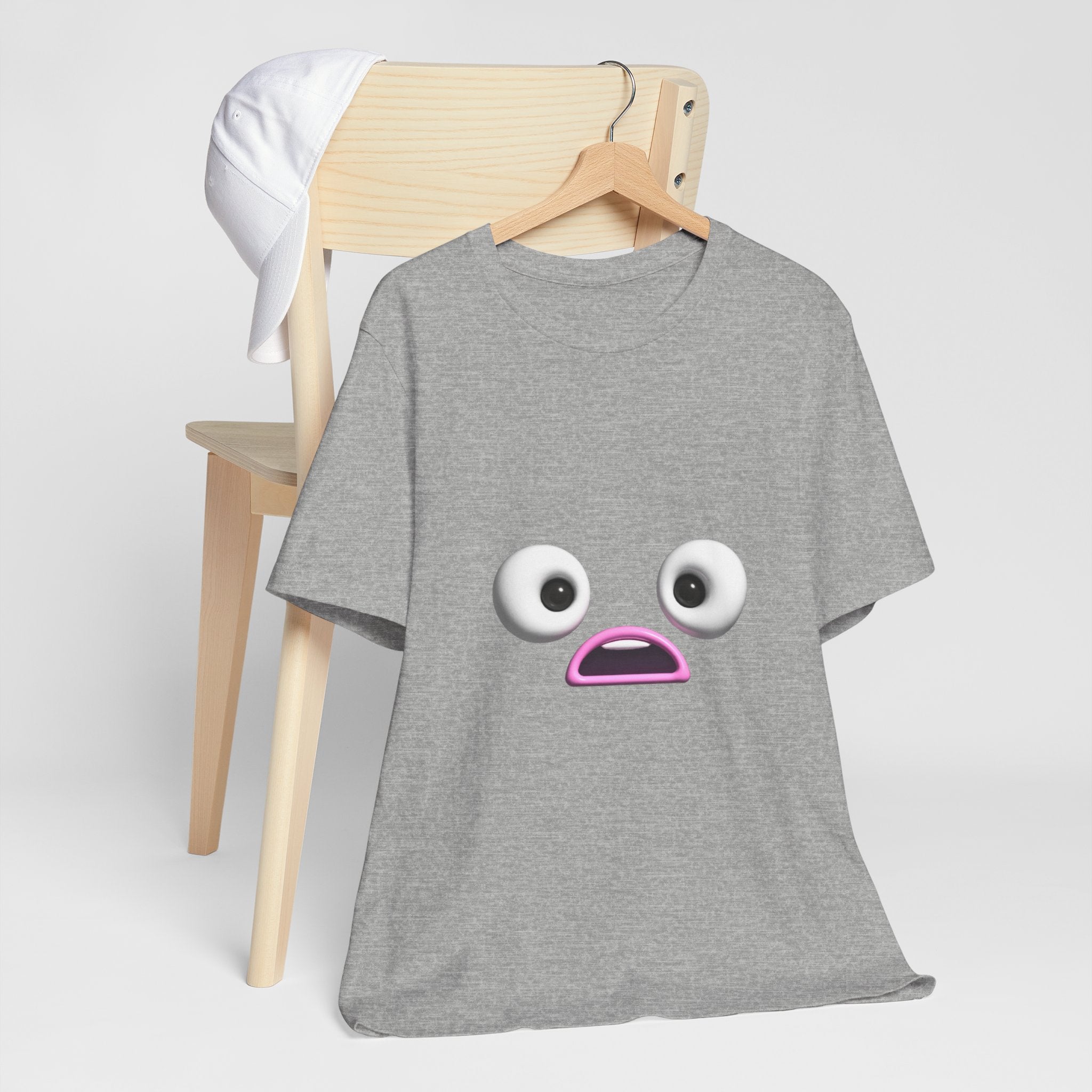 Shocked Face Expression Emoji Face Cute T-Shirt — Funny Minimal Mood Graphic Tee