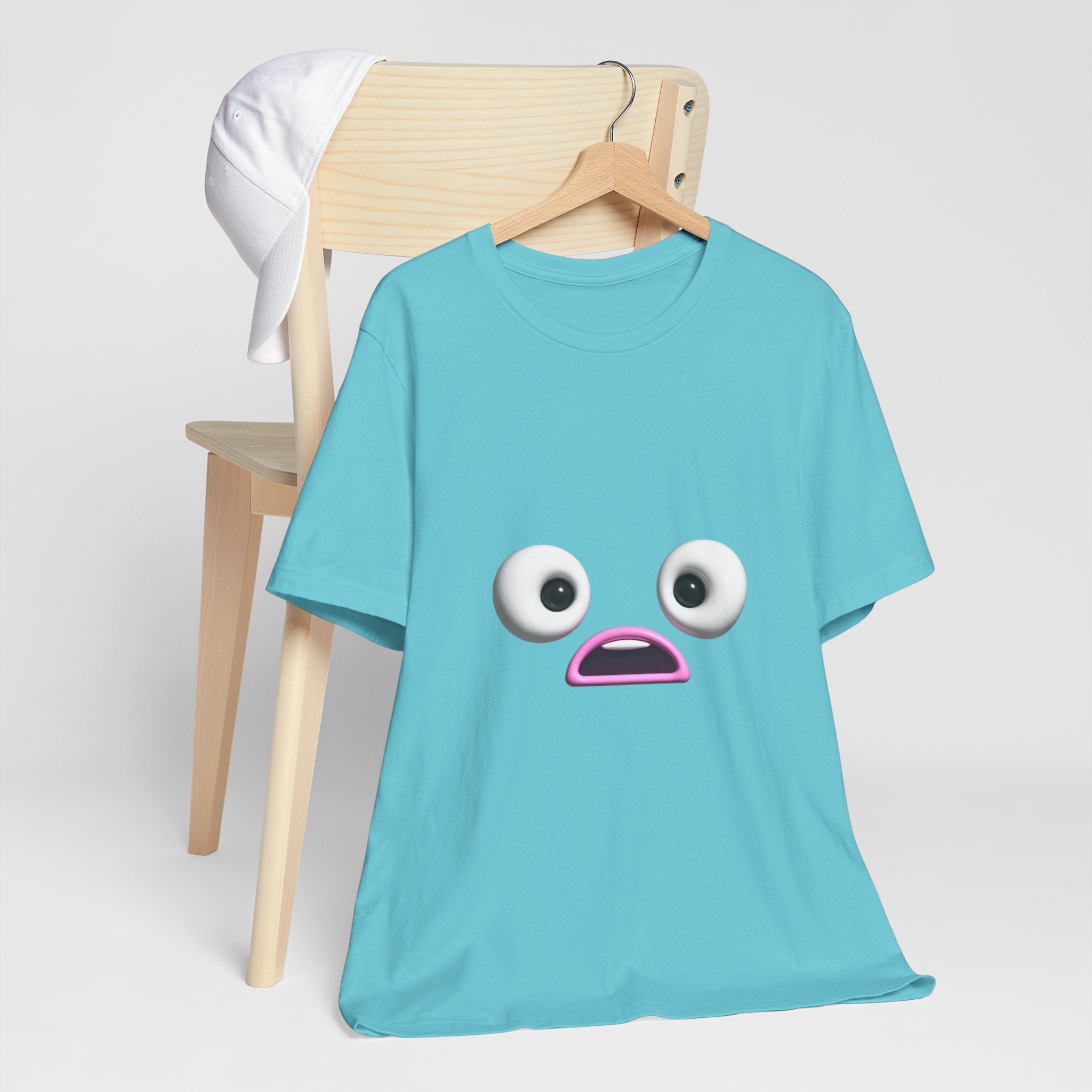Shocked Face Expression Emoji Face Cute T-Shirt — Funny Minimal Mood Graphic Tee